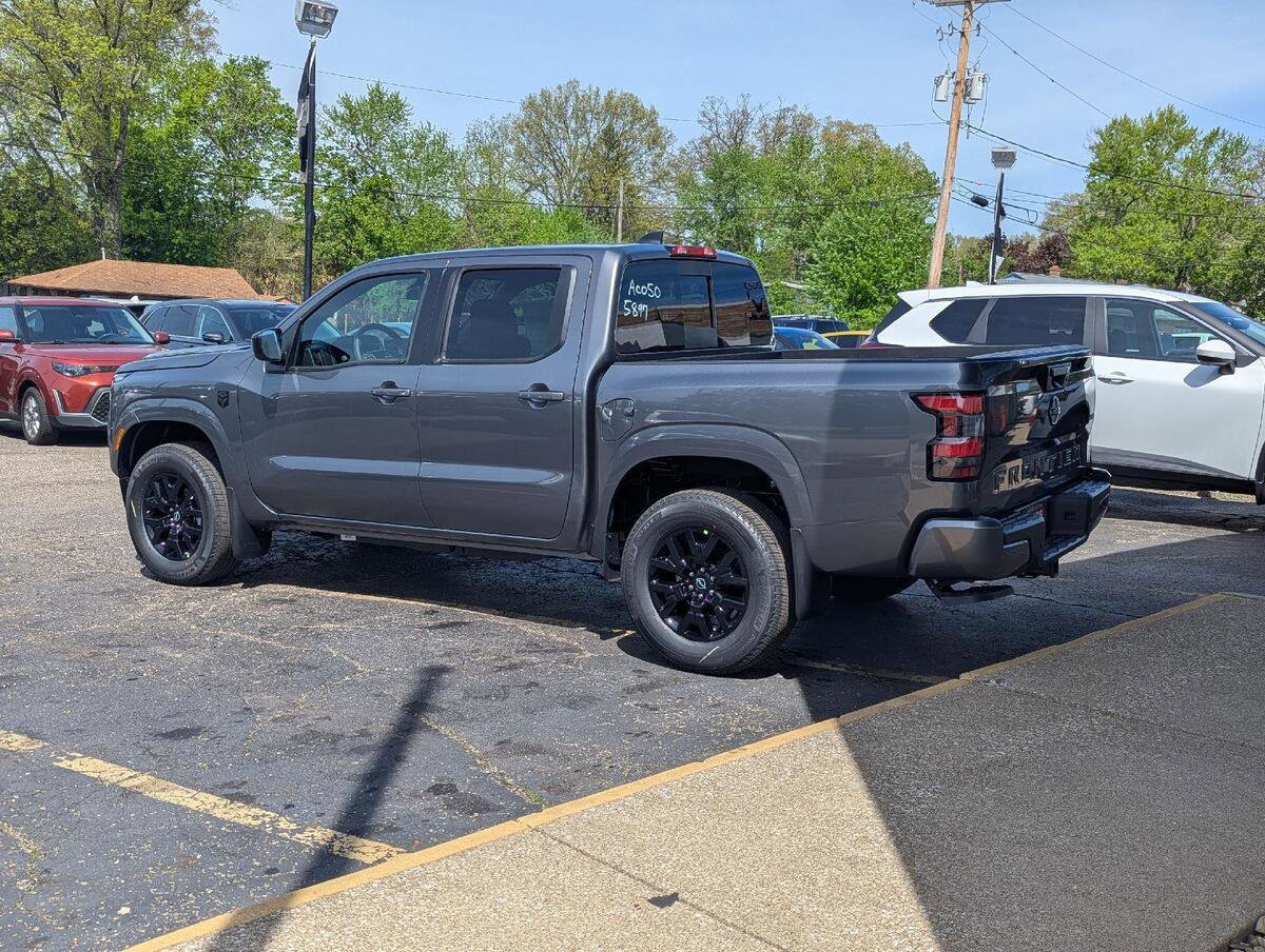 New 2026 Nissan Frontier SV AWD/4WD image 5