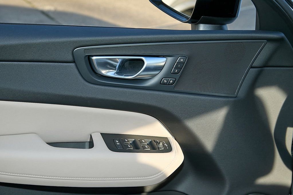 New 2026 Volvo XC60 B5 Plus w/ Protection Package Premier image 11