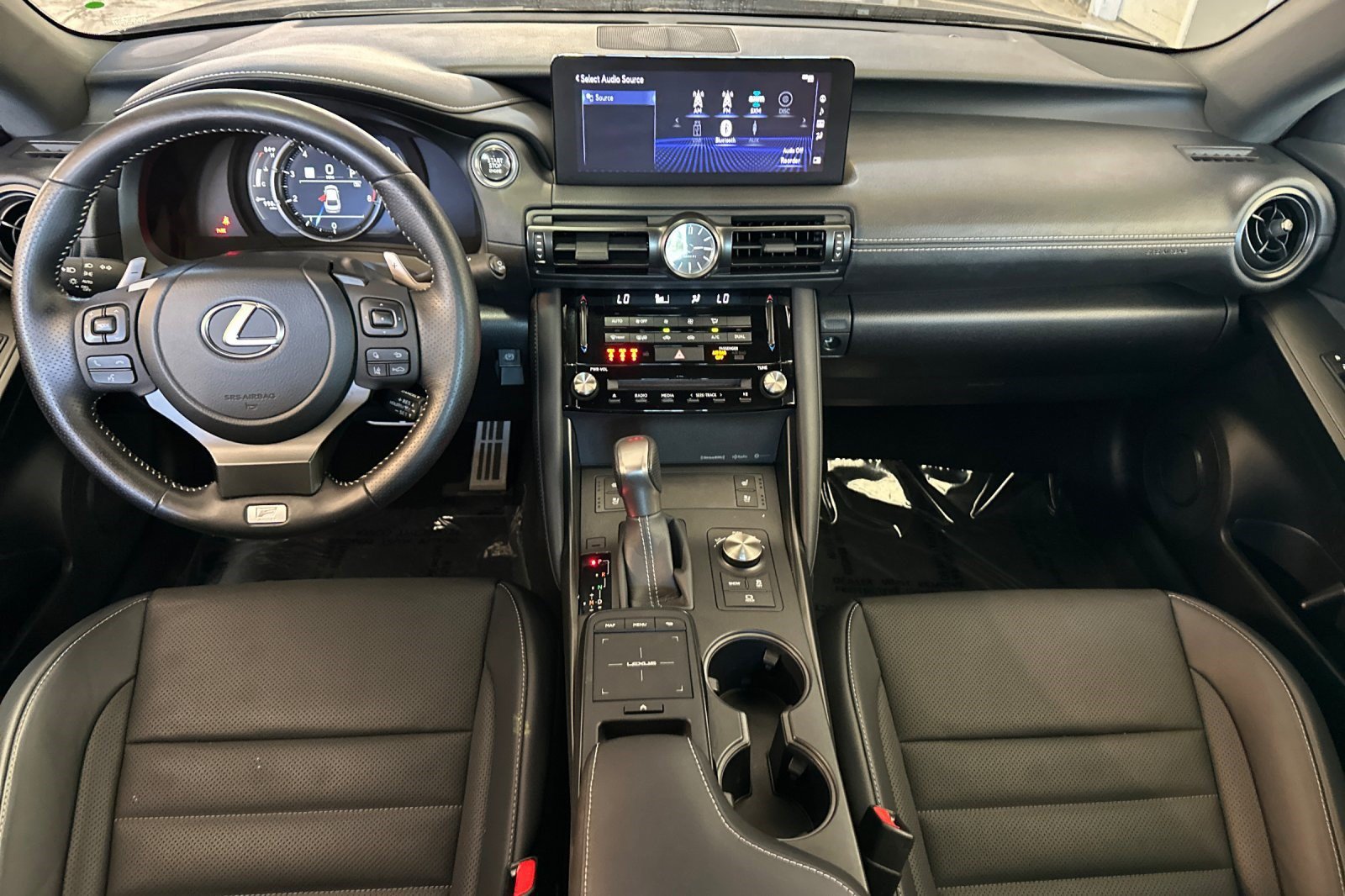 Certified 2025 Lexus IS 350 F Sport w/ Navigation Package RWD image 17