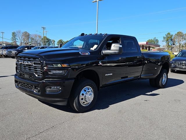 New 2026 RAM 3500 Big Horn AWD/4WD image 3