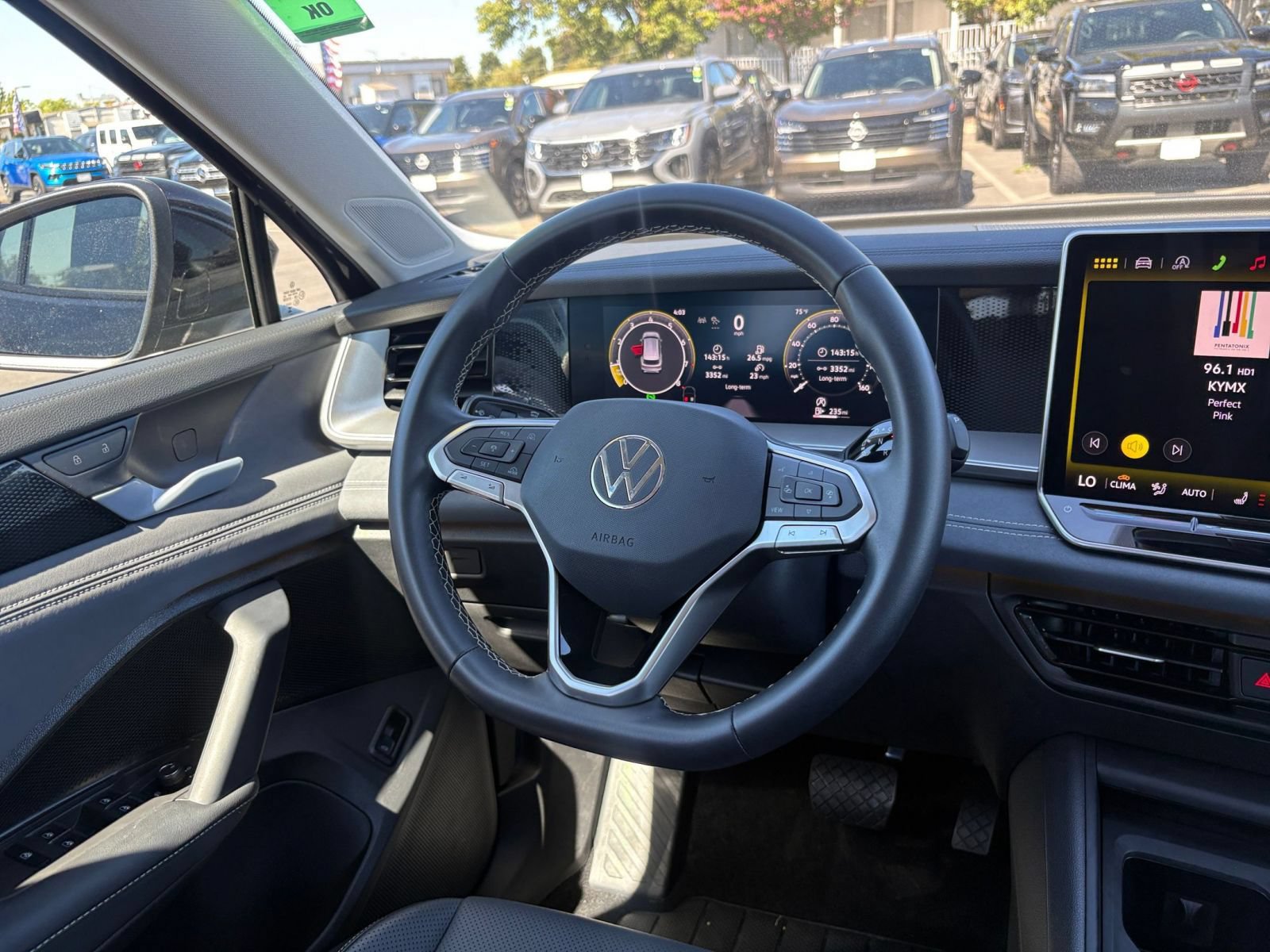 Used 2026 Volkswagen Tiguan SE FWD image 36