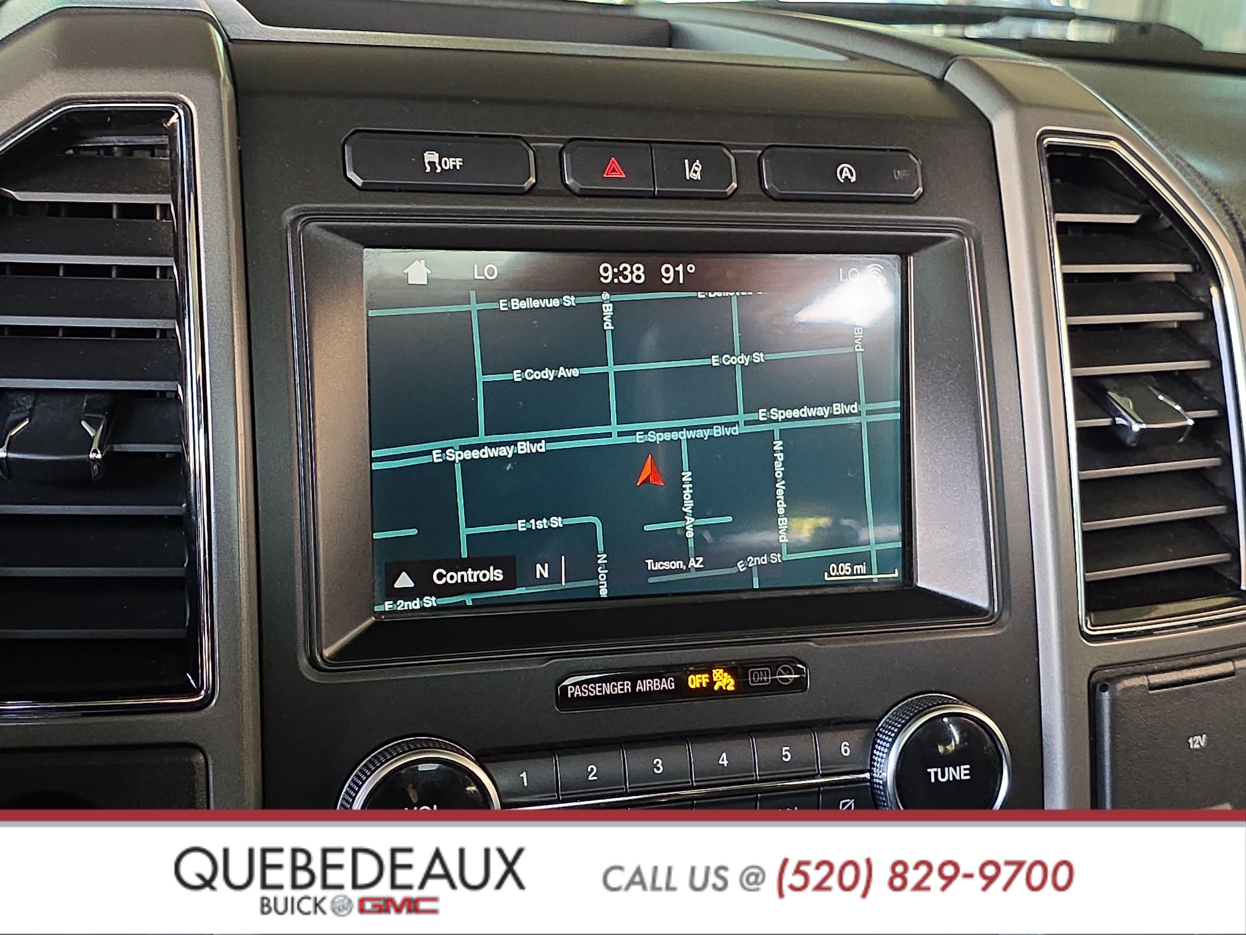 Used 2019 Ford Expedition XLT w/ Equipment Group 202A RWD image 18