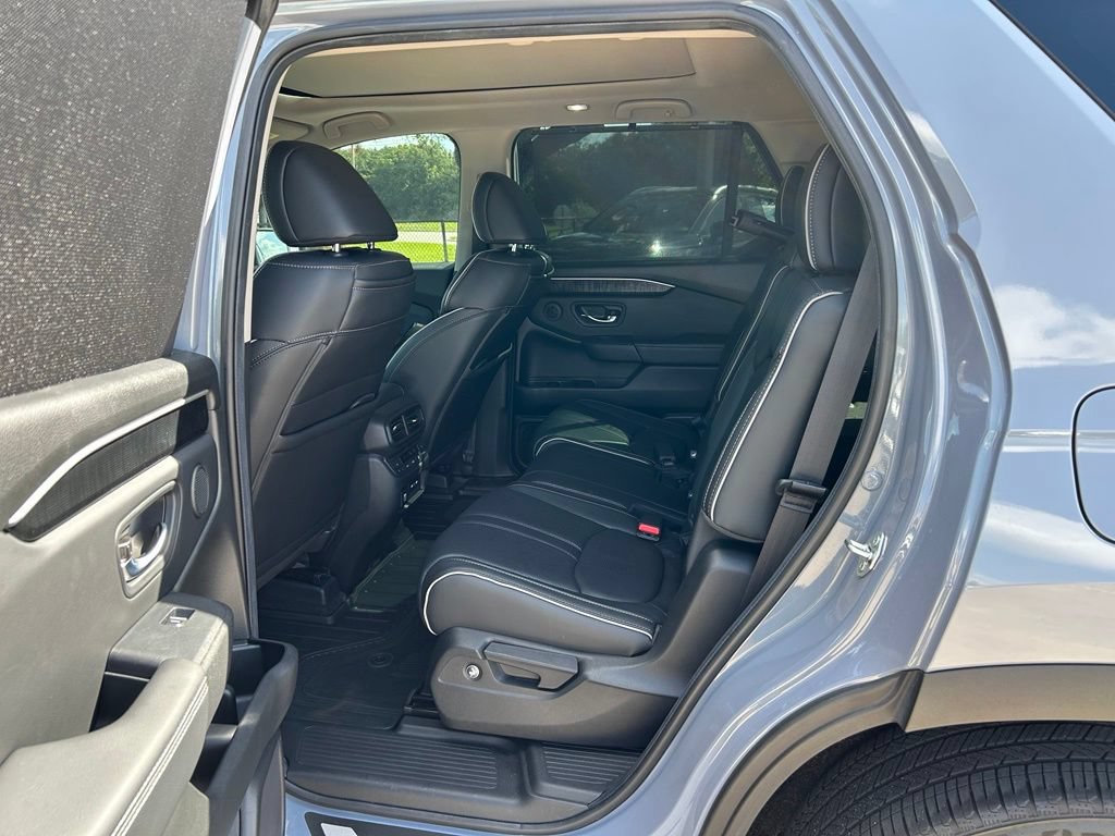Used 2024 Honda Pilot Elite image 34