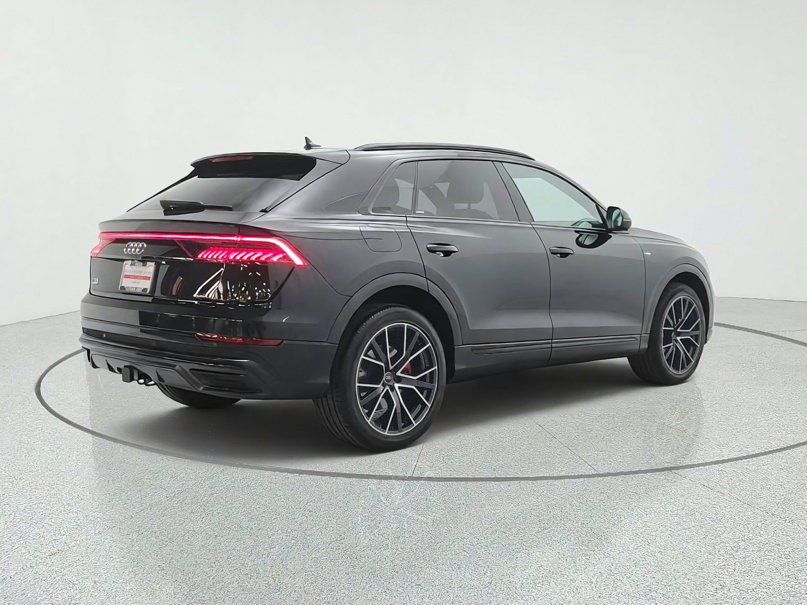 Used 2023 Audi Q8 Premium Plus w/ Premium Plus Package AWD/4WD image 5