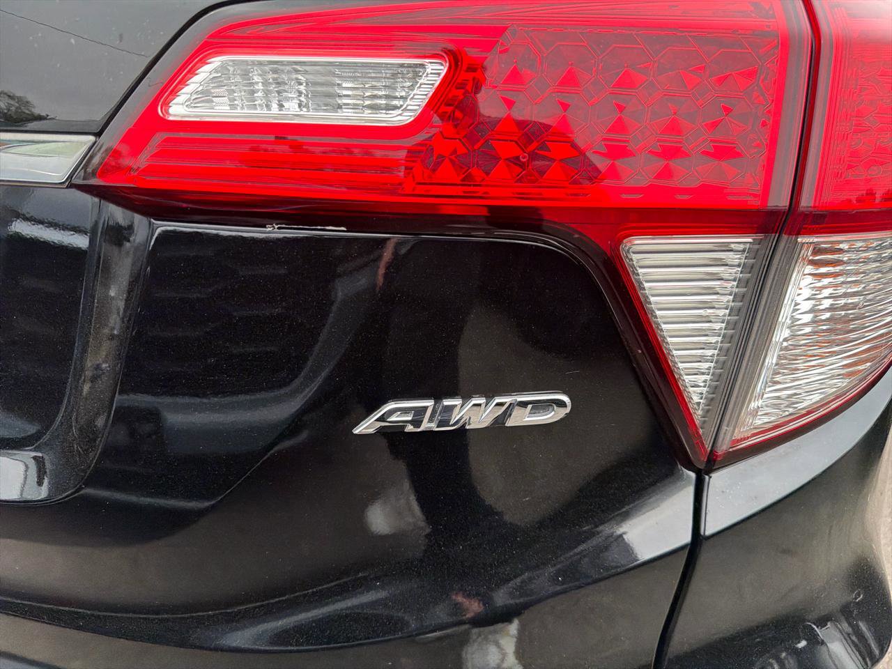Used 2022 Honda HR-V LX image 8