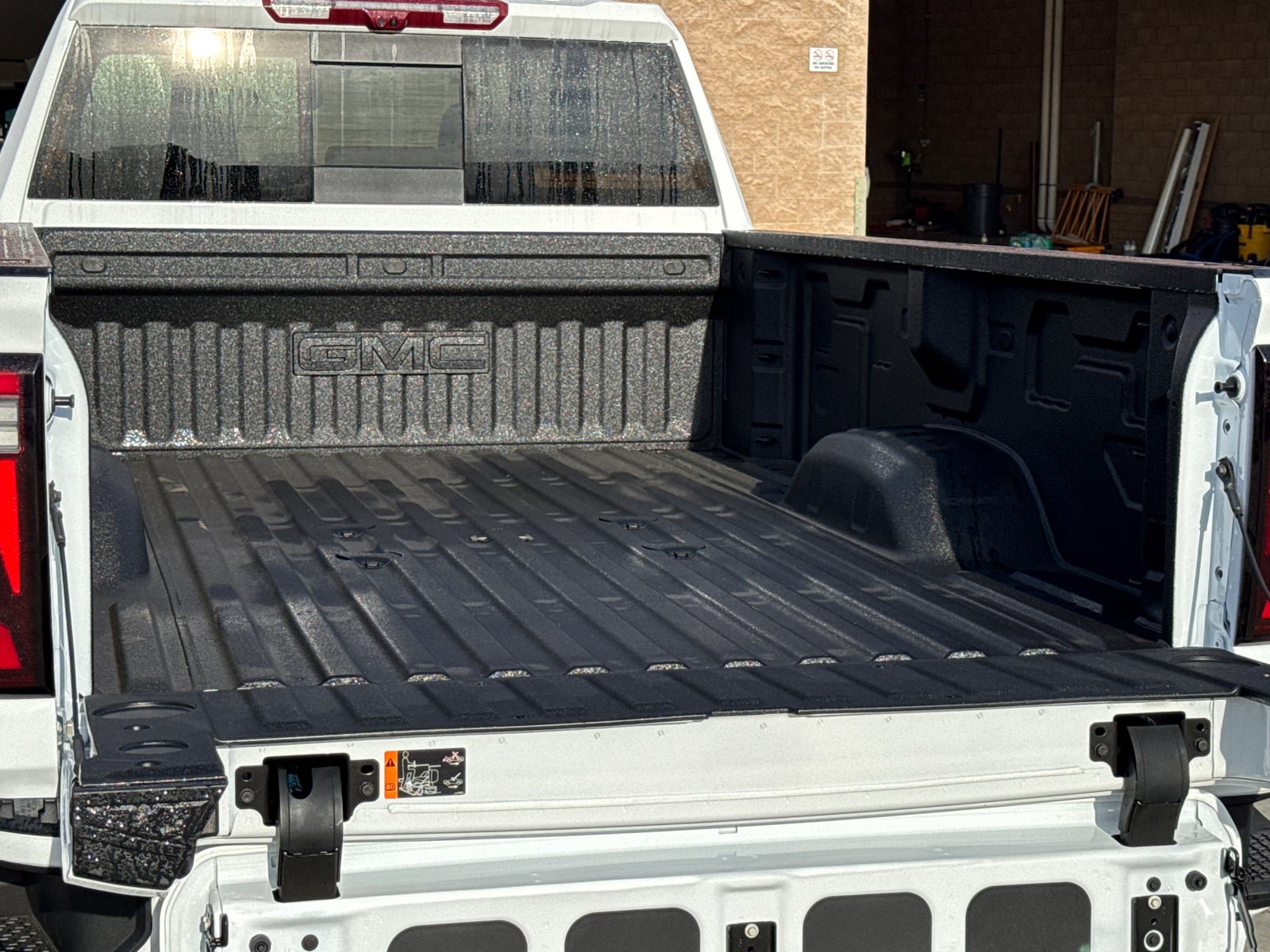 New 2026 GMC Sierra 3500 Denali Ultimate w/ LPO, Black Badging Package AWD/4WD image 10