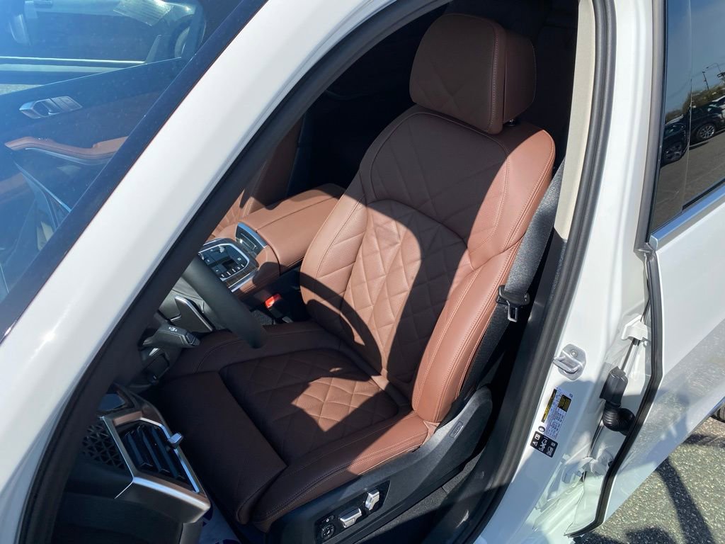 New 2027 BMW X7 xDrive40i AWD/4WD image 12