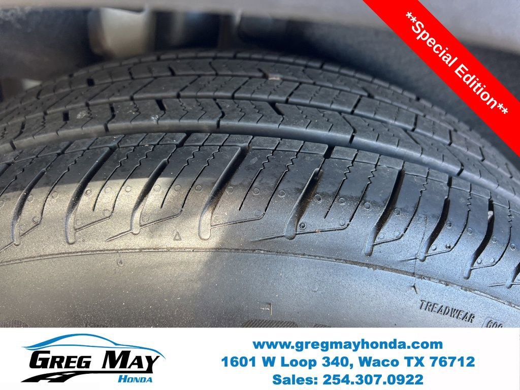 Used 2020 Ford Escape SE image 10