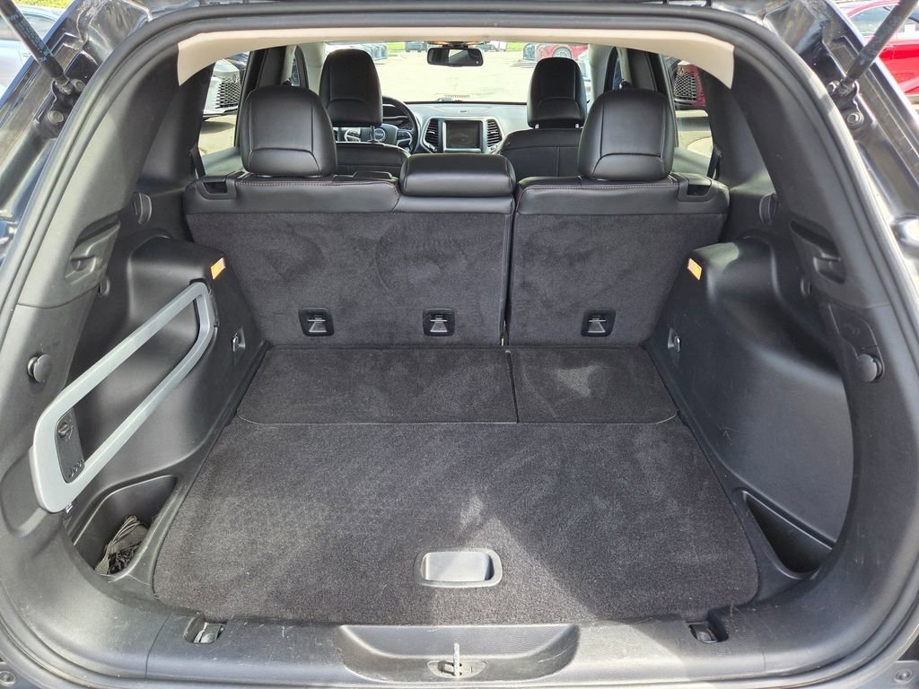 Used 2014 Jeep Cherokee Trailhawk w/ Leather Interior Group AWD/4WD image 31