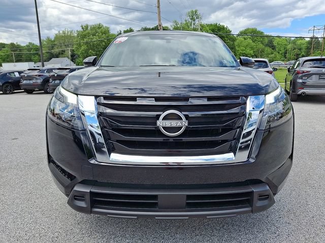 Used 2024 Nissan Pathfinder SV w/ SV Premium Package AWD/4WD video 3
