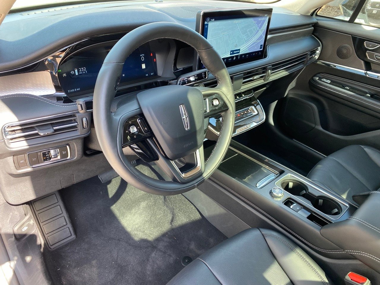 New 2026 Lincoln Corsair Reserve w/ Jet Appearance Package FWD image 34