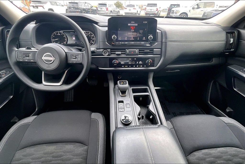 Used 2024 Nissan Pathfinder S AWD/4WD image 20
