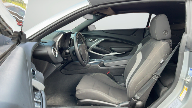 Used 2024 Chevrolet Camaro LT w/ Technology Package RWD image 20