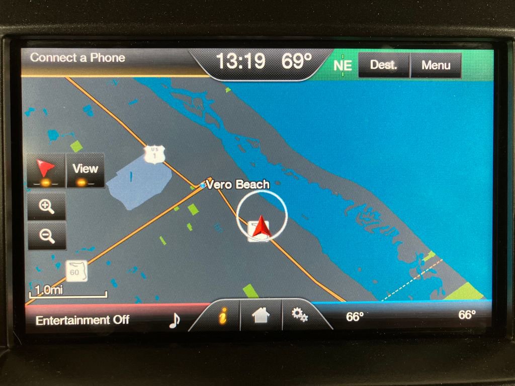 Used 2015 Ford F150 Platinum w/ Equipment Group 701A Luxury image 26