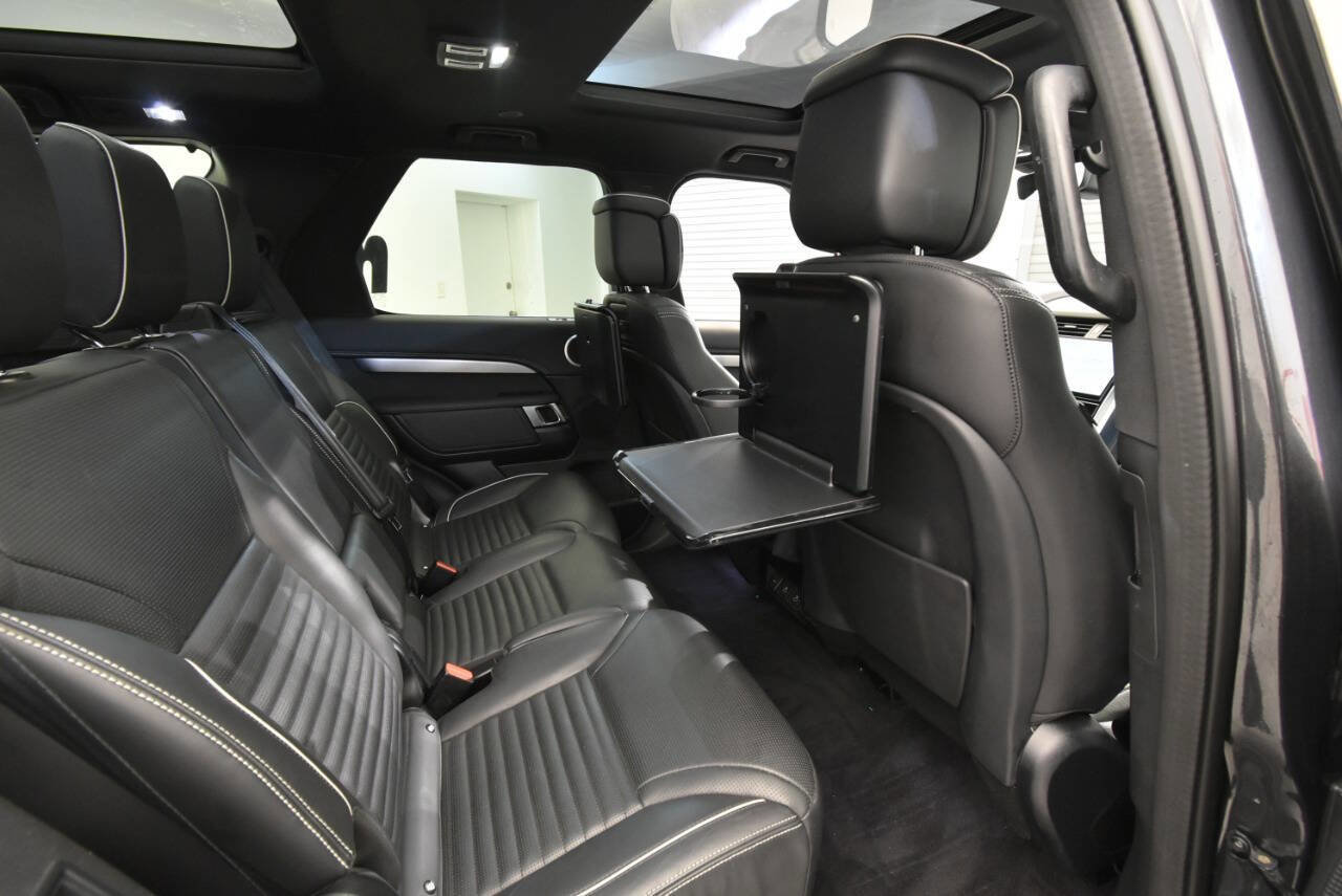 Used 2021 Land Rover Discovery S R-Dynamic image 18