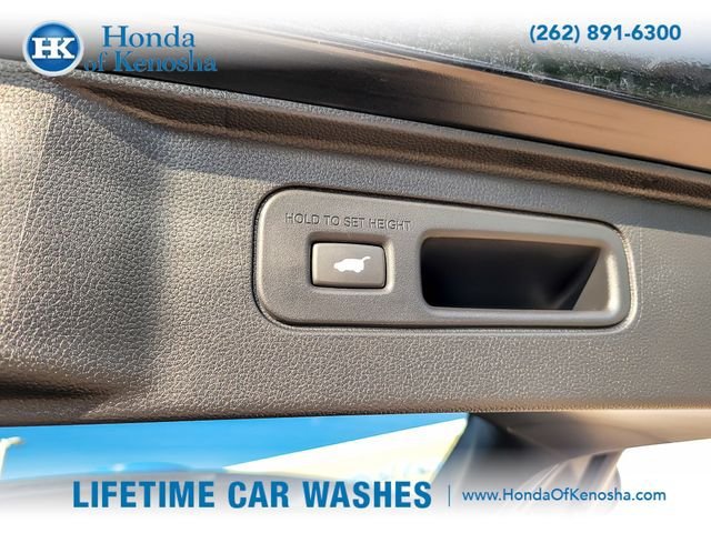 Certified 2025 Honda Pilot Black Edition image 26