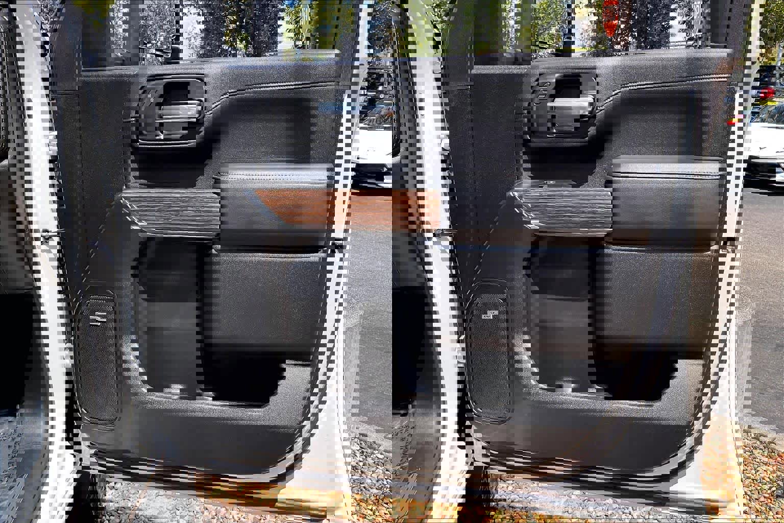 Used 2023 Chevrolet Silverado 3500 High Country image 23