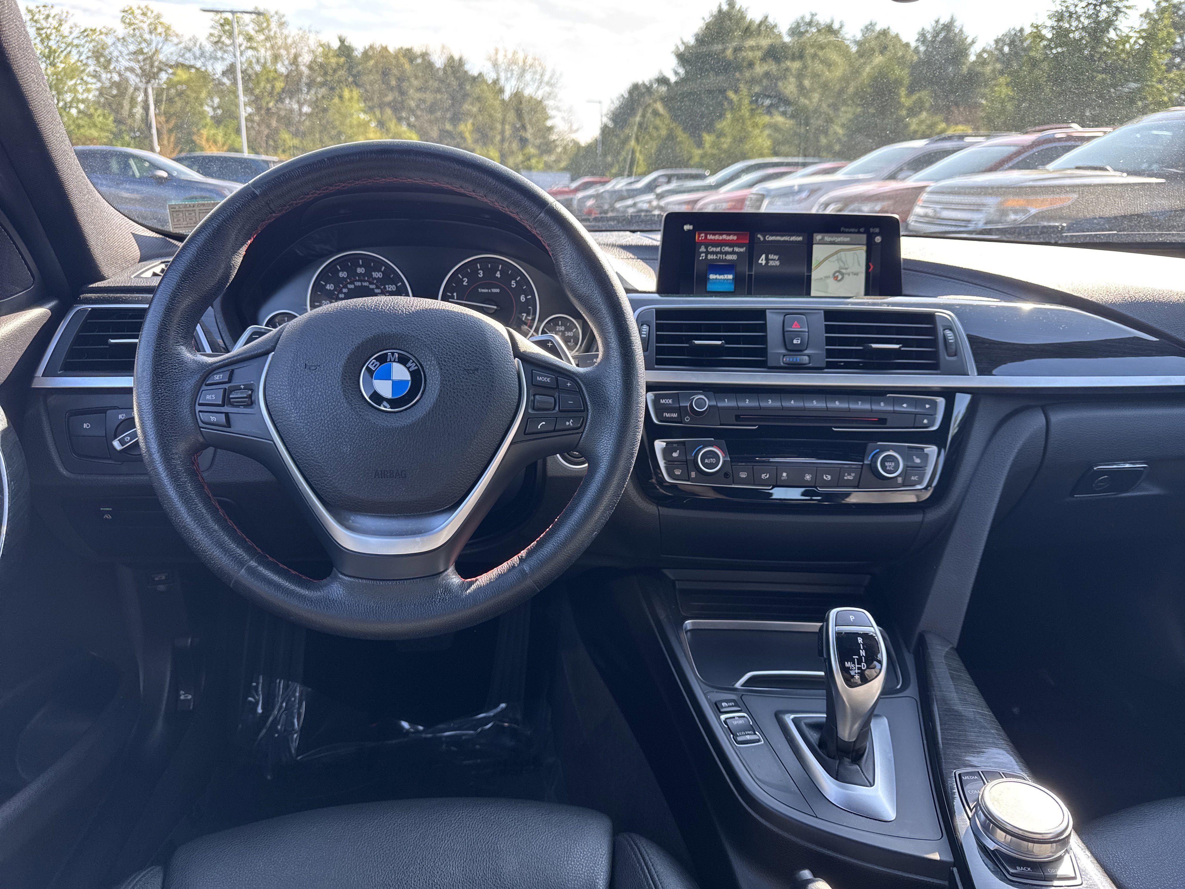 Used 2018 BMW 330i xDrive Sedan w/ Convenience Package AWD/4WD image 2
