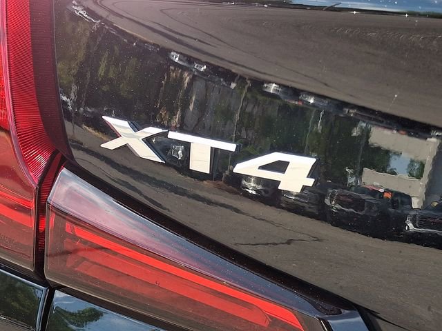 Used 2023 Cadillac XT4 Premium Luxury w/ Enhanced Visibility Package image 27