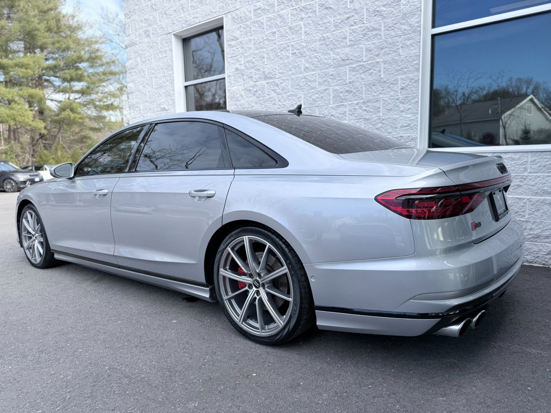 Used 2020 Audi S8 L image 7