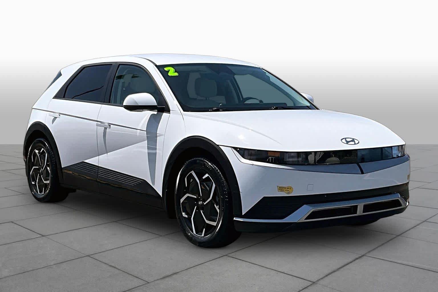 Used 2022 Hyundai Ioniq 5 SEL AWD/4WD image 2