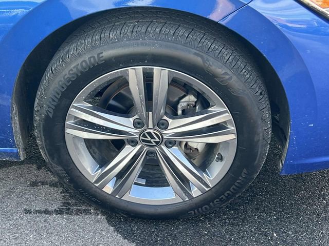 Certified 2023 Volkswagen Jetta SE w/ Panoramic Sunroof Package image 8