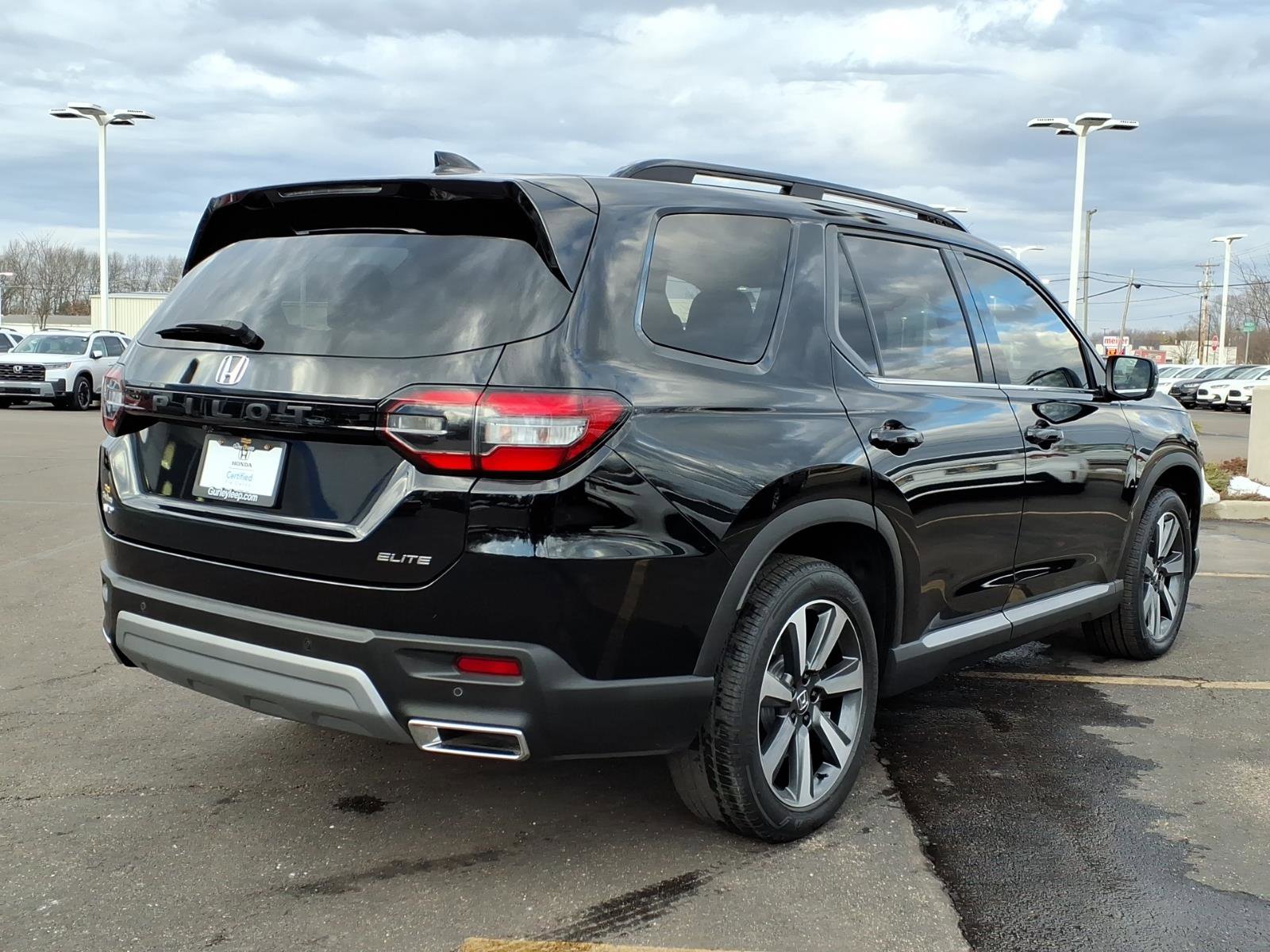 Certified 2024 Honda Pilot Elite image 13