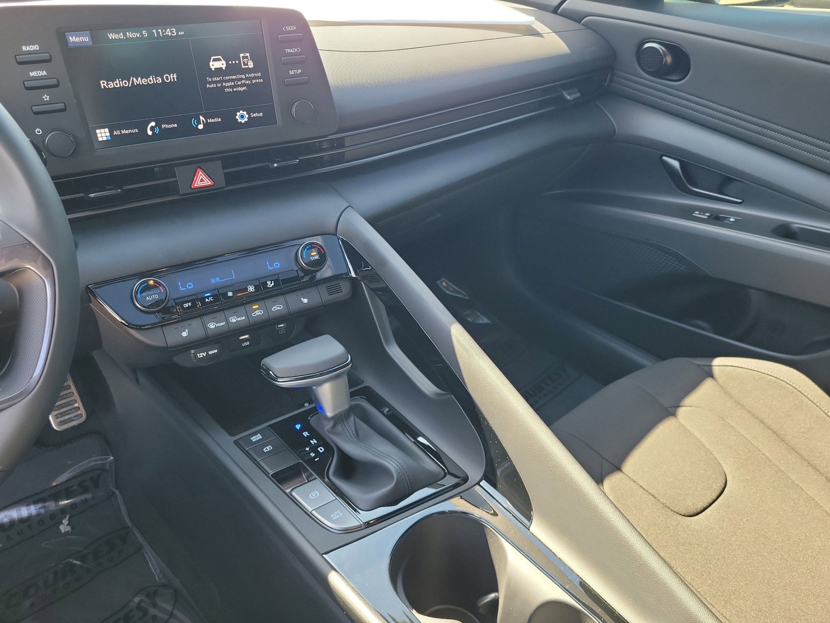 New 2026 Hyundai Elantra SEL Sport Premium w/ Cargo Package FWD image 27