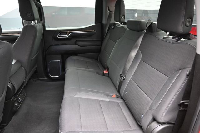 Used 2025 Chevrolet Silverado 1500 LT AWD/4WD image 18