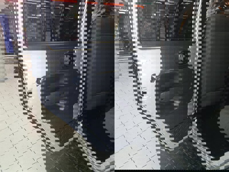 Used 2007 Jeep Wrangler Unlimited Sahara image 10