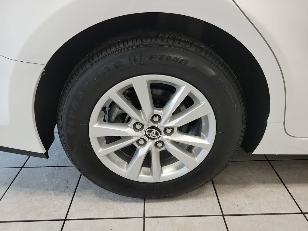 Used 2025 Toyota Camry LE FWD image 49