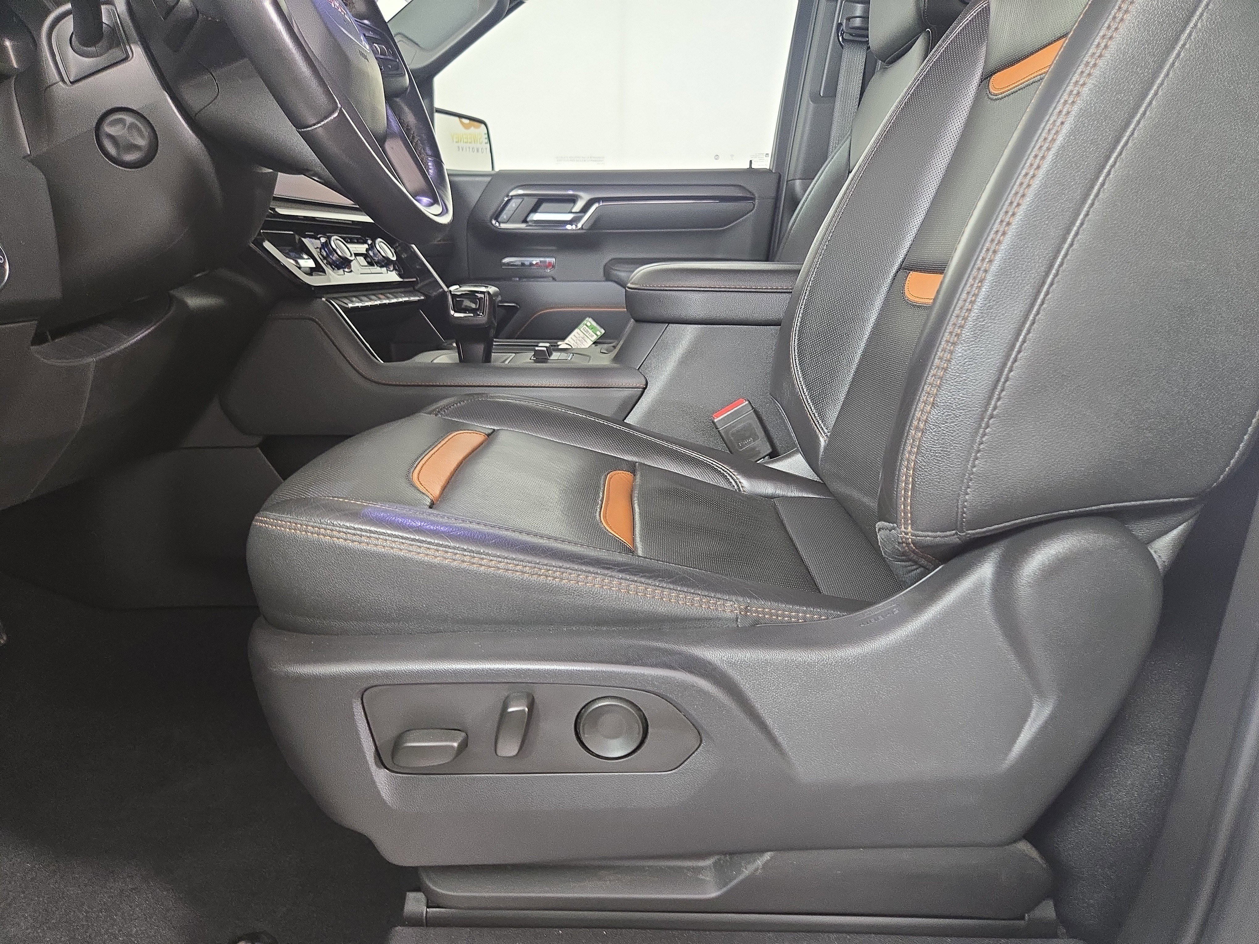 Certified 2022 GMC Sierra 1500 AT4 AWD/4WD image 28