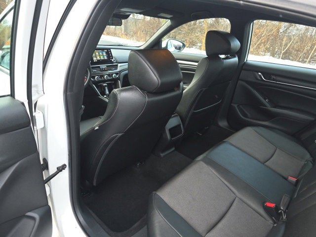 Used 2019 Honda Accord Sport image 16