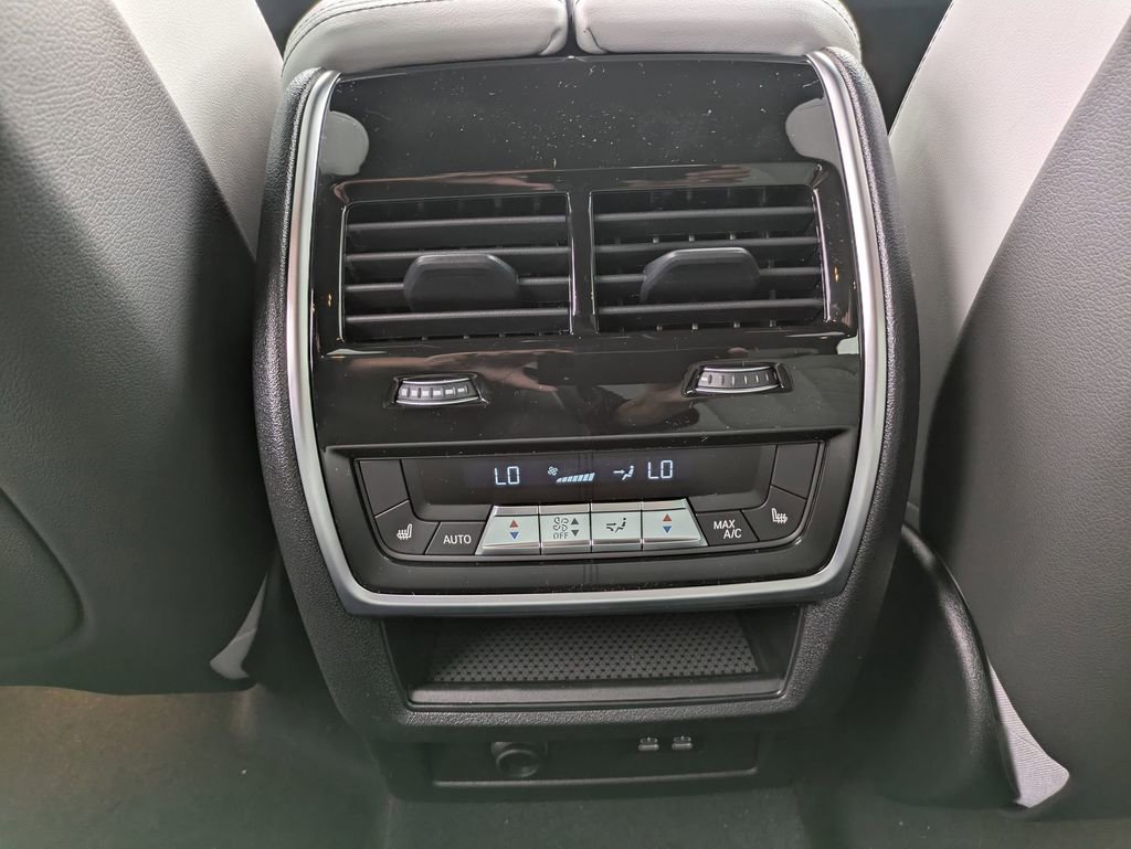 New 2026 BMW X5 xDrive40i w/ M Sport Package image 32