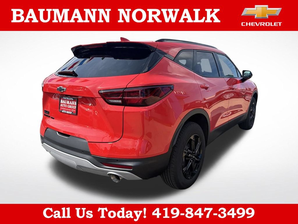 New 2025 Chevrolet Blazer LT w/ Convenience Package AWD/4WD image 5