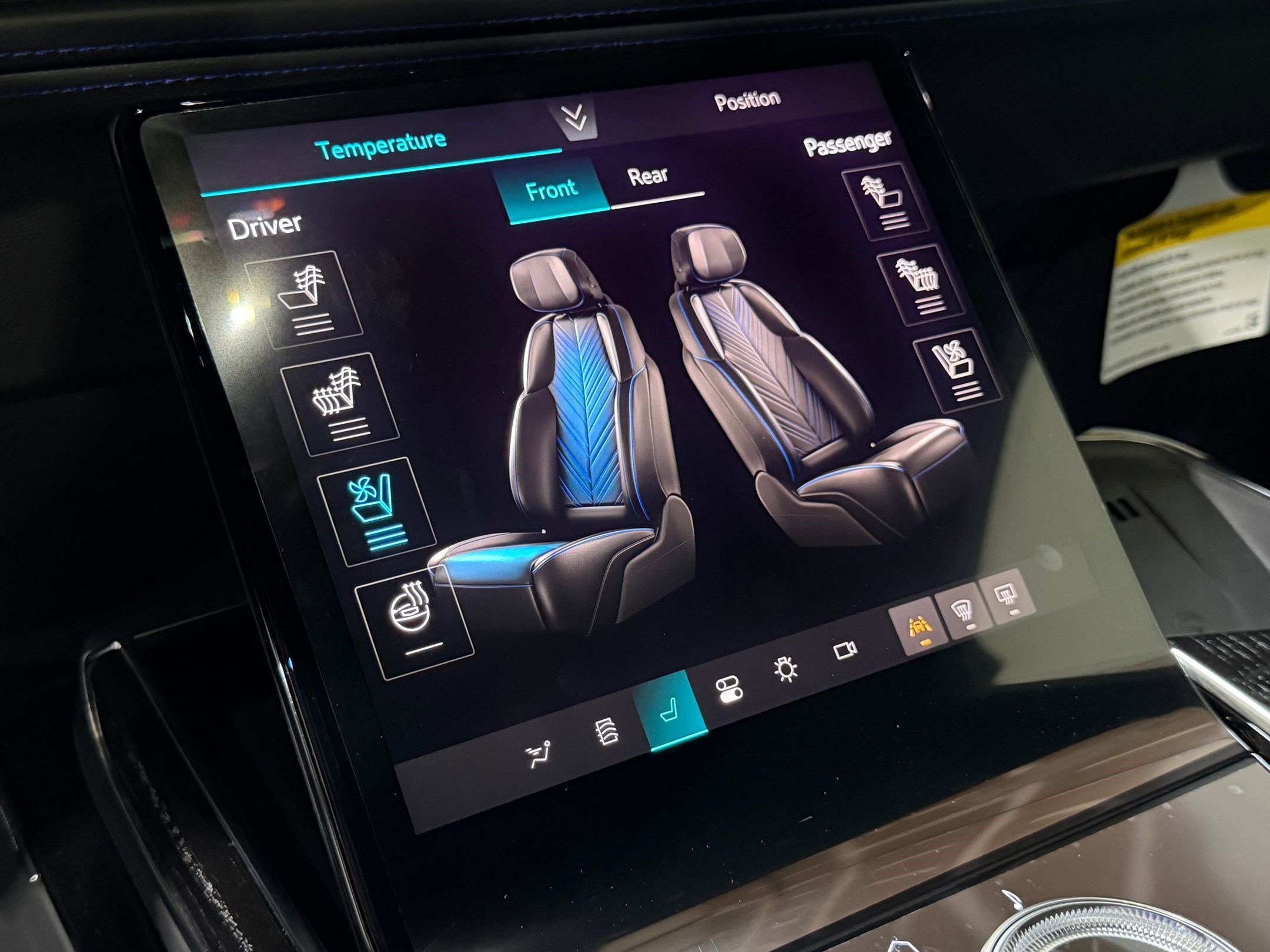New 2026 Cadillac Escalade IQ Luxury 1 AWD/4WD image 31