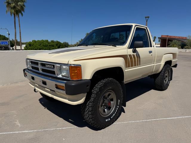 Used 1987 Toyota Pickup 4x4 Regular Cab image 5