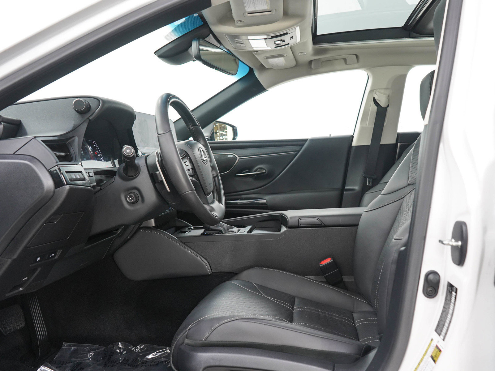 Used 2024 Lexus ES 350 w/ Accessory Package (Z1) FWD image 22