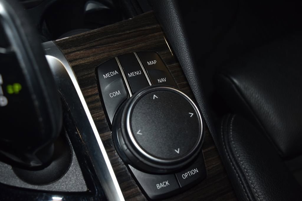 Used 2019 BMW 530i w/ Convenience Package image 20