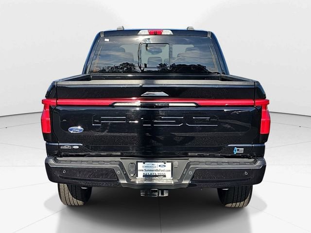 Used 2023 Ford F150 Lightning Lariat image 4