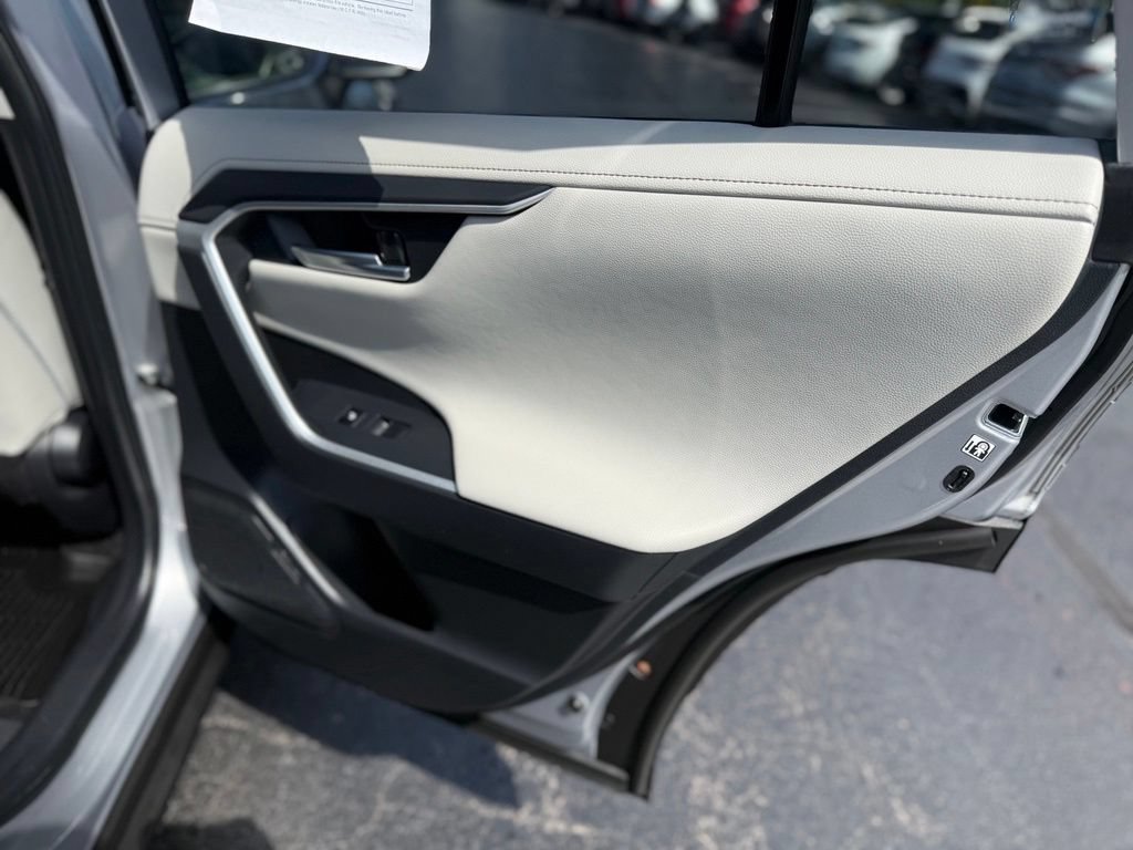 Certified 2019 Toyota RAV4 Limited w/ Cold Weather Package AWD/4WD image 20