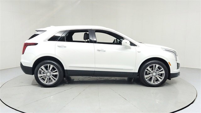 Certified 2025 Cadillac XT5 Premium Luxury w/ LPO, Floor Liner Package image 6