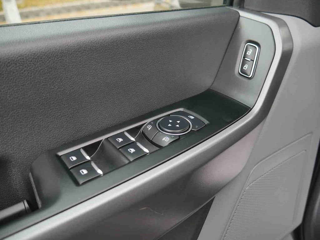 Used 2026 Ford F350 XLT image 34