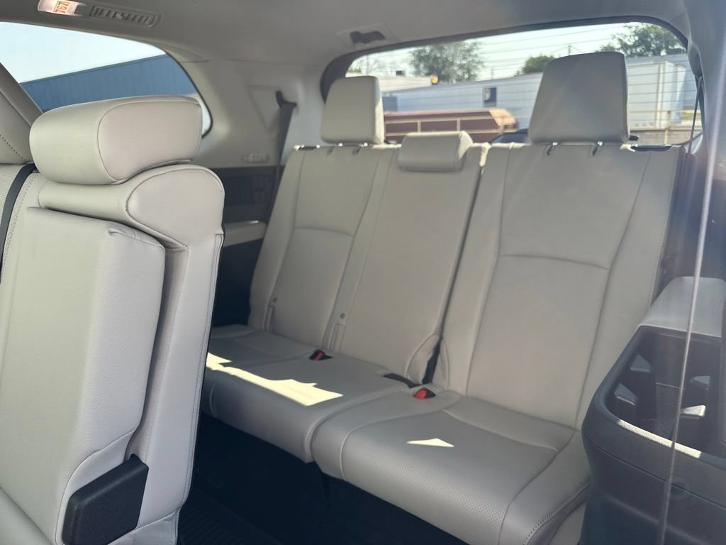 Used 2024 Toyota Grand Highlander AWD Hybrid image 22