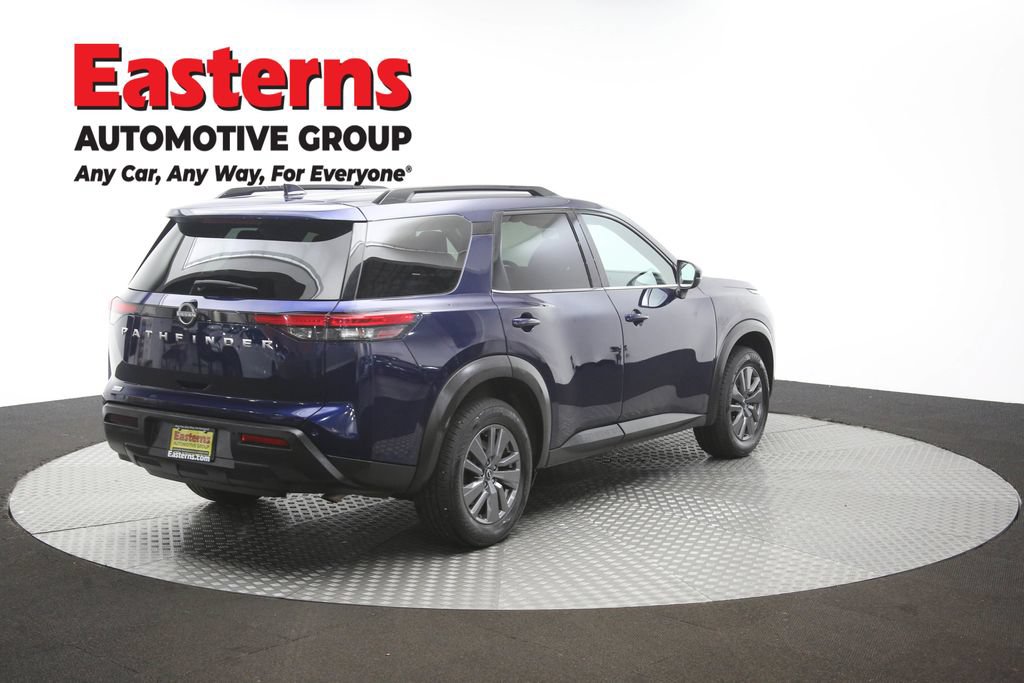 Used 2025 Nissan Pathfinder SV FWD image 41