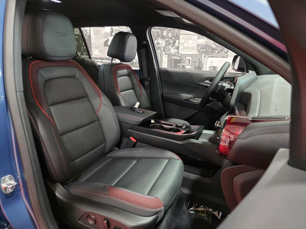 Used 2026 Chevrolet Equinox RS w/ Convenience Package III image 17