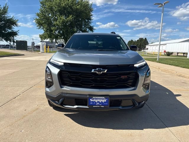 New 2026 Chevrolet Equinox RS w/ Convenience Package III AWD/4WD image 3