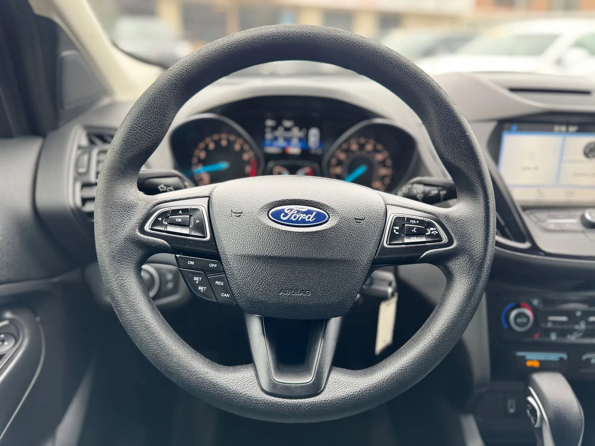 Used 2018 Ford Escape SE w/ SE Sync 3 Package image 19