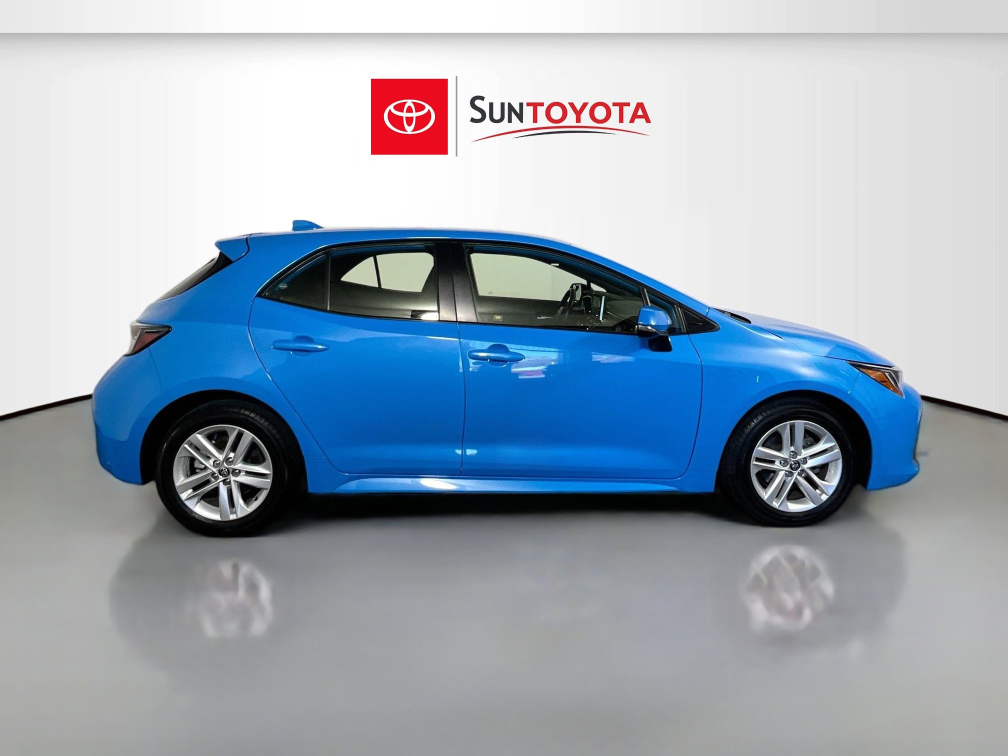 Used 2021 Toyota Corolla SE image 2