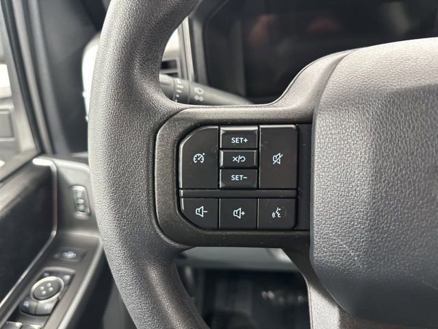 Used 2025 Ford F250 XLT w/ Black Appearance Package image 16